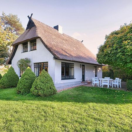 Reetdachhaus Mit Grossem Garten Und Kamin Marlow Dış mekan fotoğraf