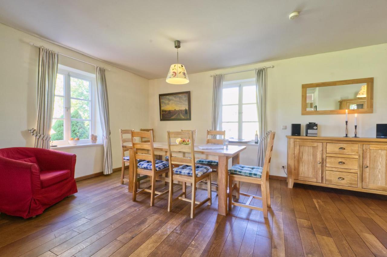 Reetdachhaus Mit Grossem Garten Und Kamin Marlow Dış mekan fotoğraf