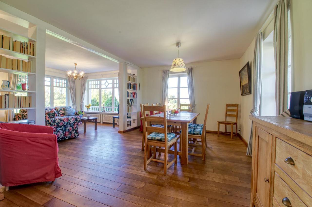 Reetdachhaus Mit Grossem Garten Und Kamin Marlow Dış mekan fotoğraf